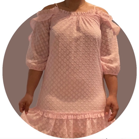 BNWT Perfect for spring and summer cold shoulder dress. 😍😍😍 - Picture 2 of 8